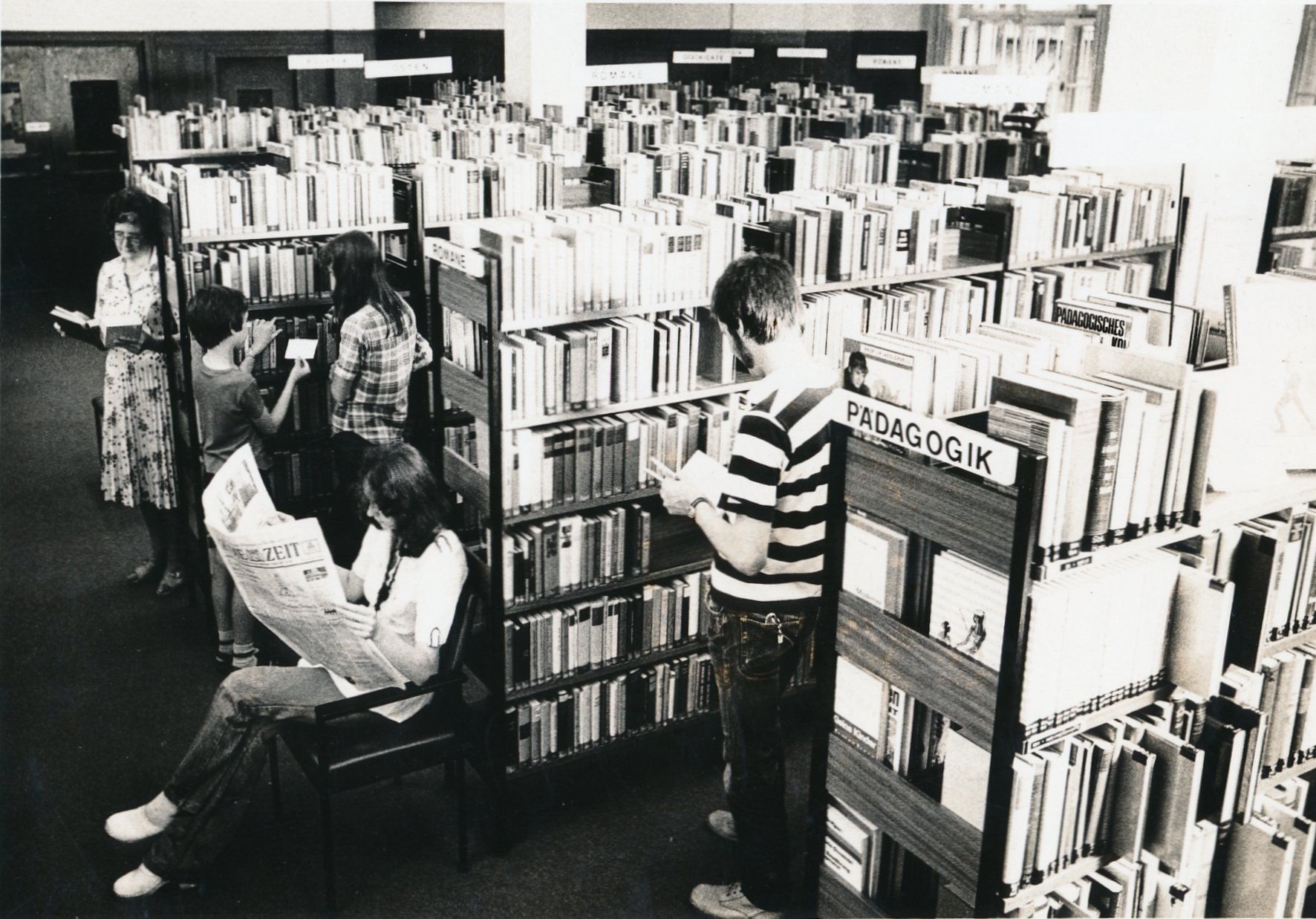 Mettmann Bibliothek Schalterhalle Sparkasse