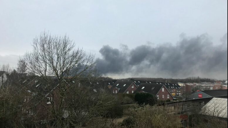 Rauchwolke über der Stadt
