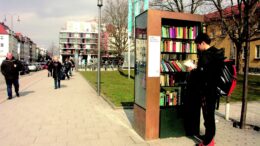 Bücherschrank