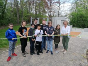 Symbolische Freigabe der Parkour-Anlage