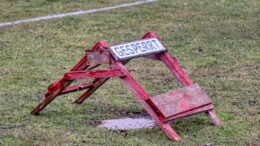 Sportplatz gesperrt