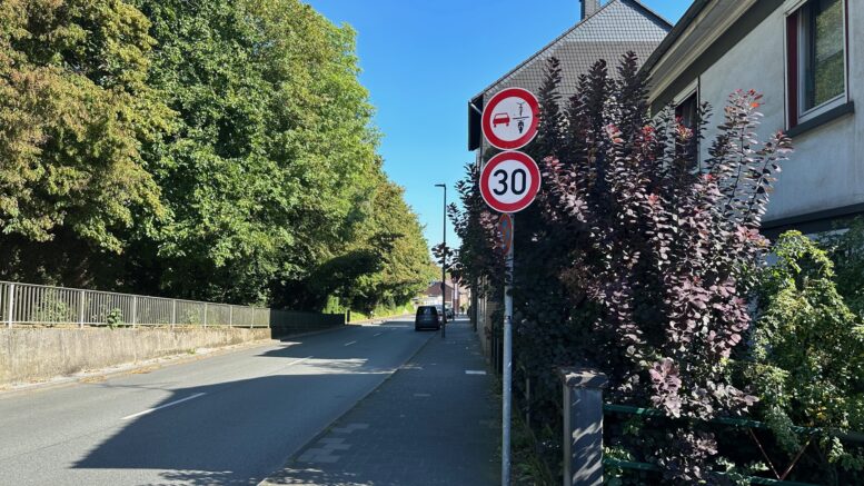 Überholverbaot von Radfahrern auf der Nordstraßer