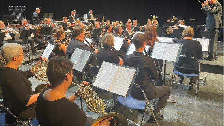 Stadtorchester: Konzert in Laval