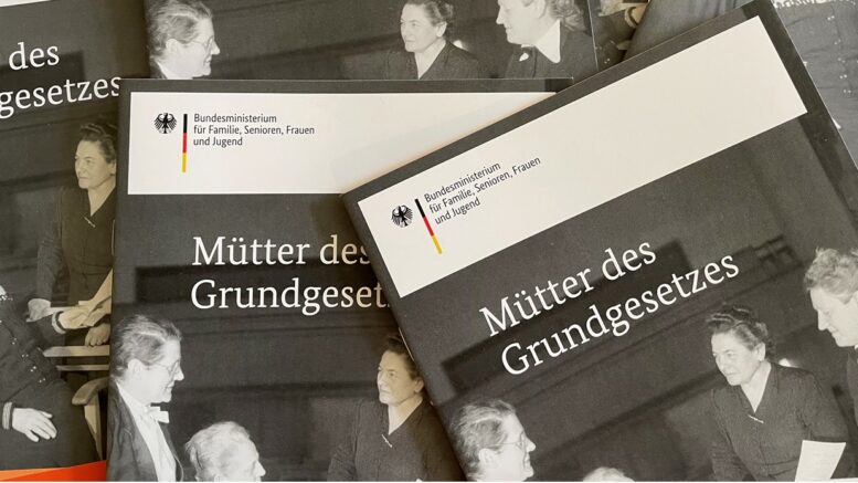 Broschüre "Mütter des Grundgesetzes"