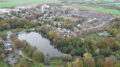 Luftaufnahme vom Goldberger Teich und dem angrenzenden Wohngebiet
