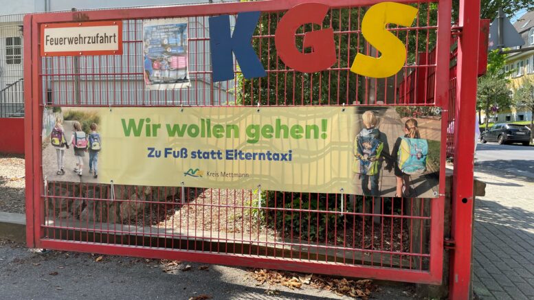 Tor der Katholischen Grundschule