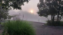 Herbstliche Stimmung im Naturfreibad