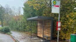 Wartehäuschen an Bushaltestelle