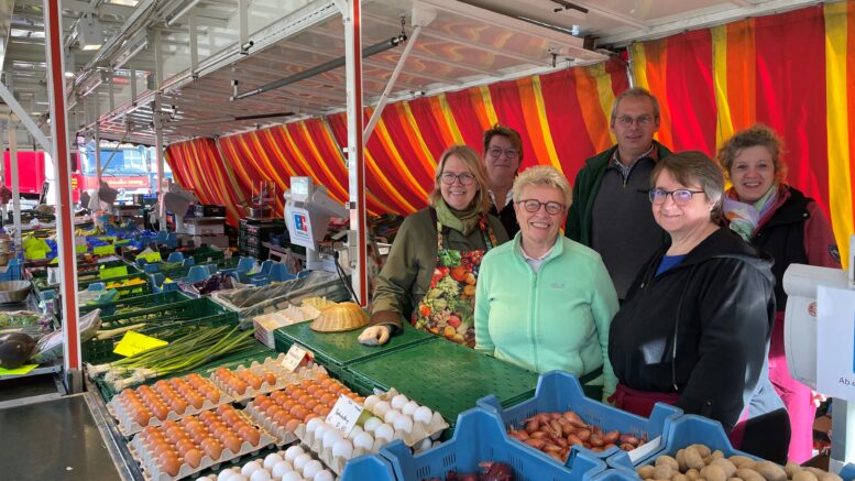 Neuer Obst- und Gemüsehändler auf dem Wochenmarkt