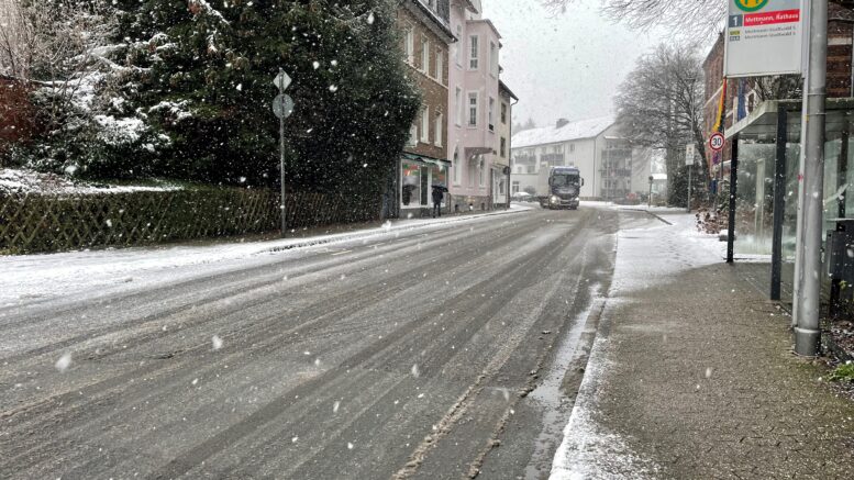 Schnee auf der Neanderstraße (Januar 2025)