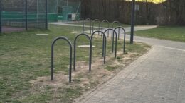 Abstellanlagen für Fahrräder am Sportplatz Gruitener Straße