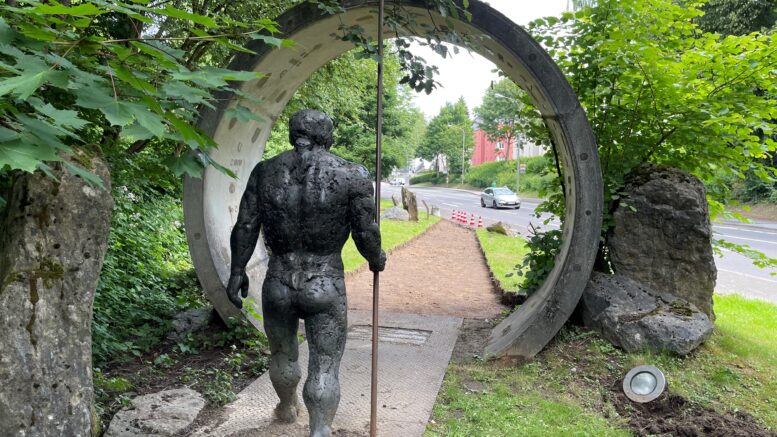 Der Neandertaler im Kreis