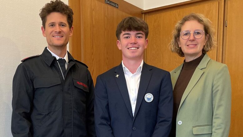 Sandra Pietschmann mit Fynn Wacker (Mitte) und Rick Steffen