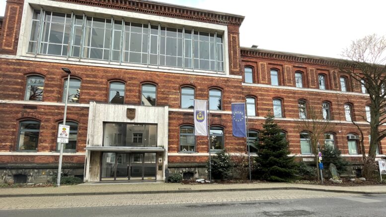 Das Rathaus im Dezember 2025