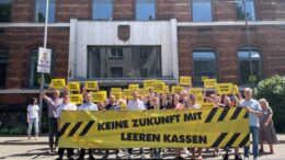 Protest vor dem Mettmanner Rathaus