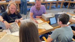 HHG-Schüler sichten Material aus dem Stadtarchiv